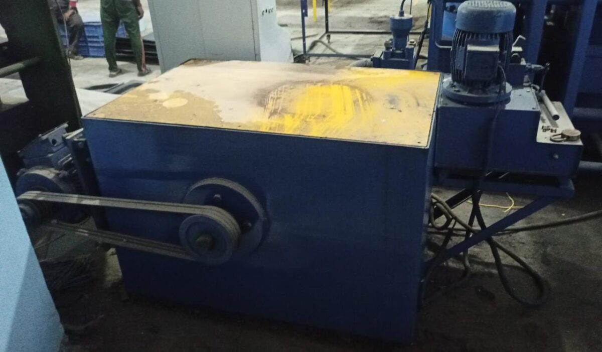 Rubber hydraulic molding press machine