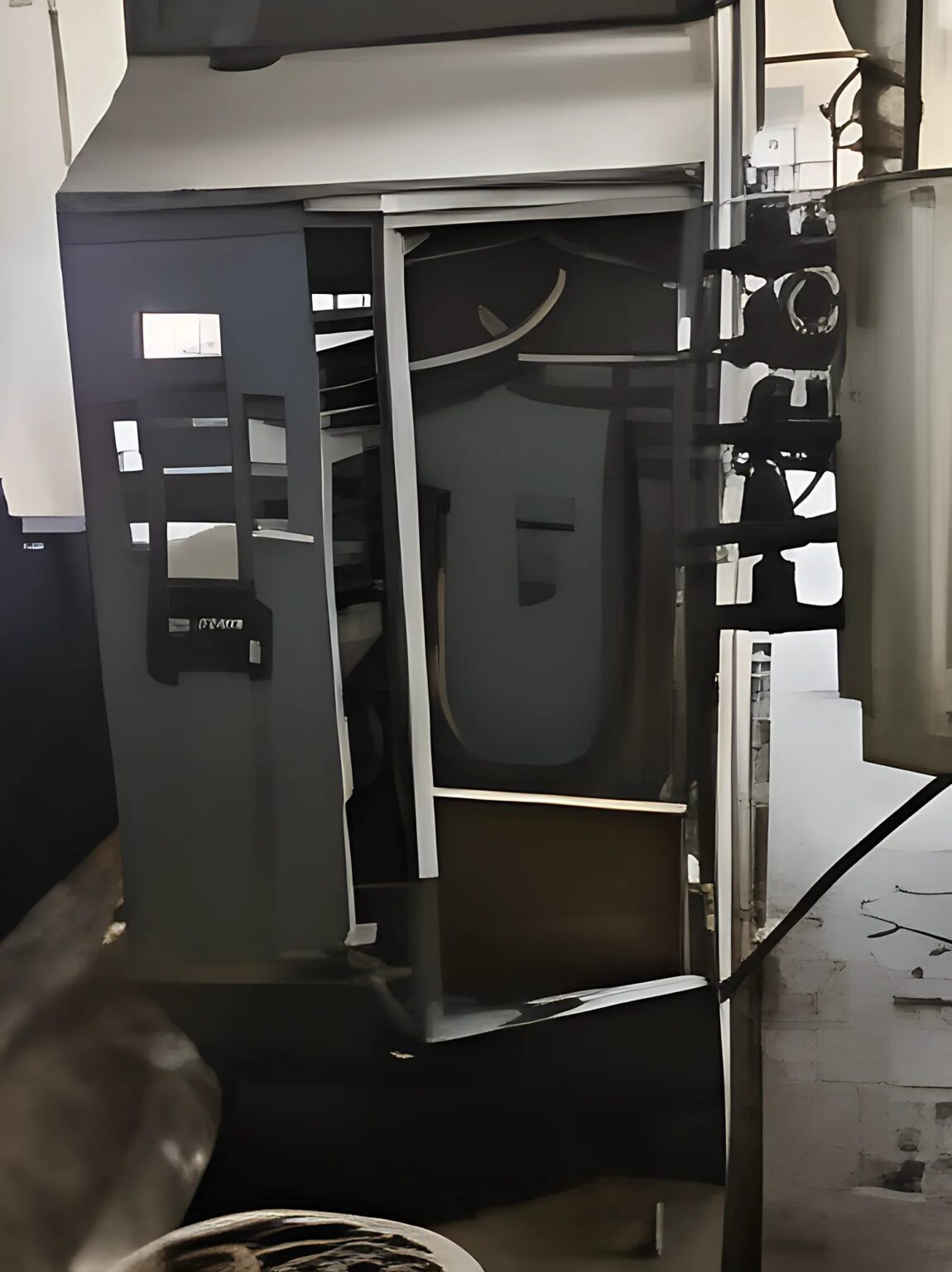 Tread Building Hydraulic Press (4)