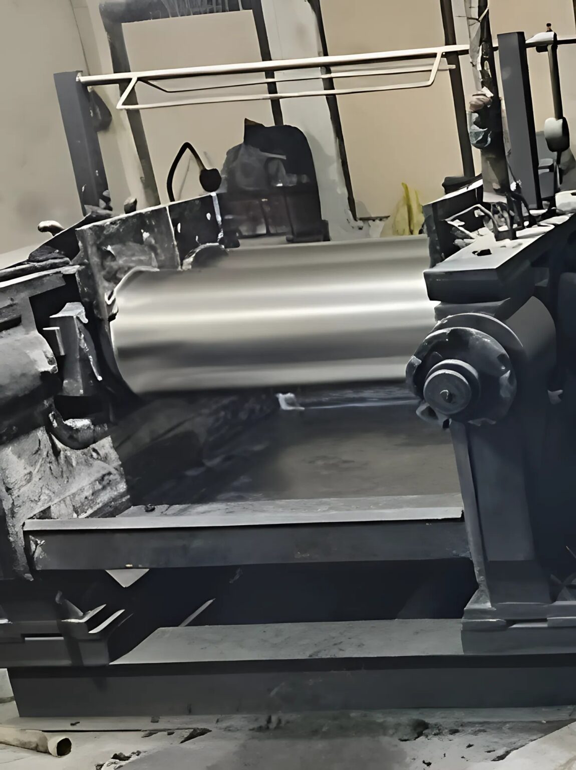 12 X 30 Mixing Mill Barring Uni Drive Press Mixing Mill