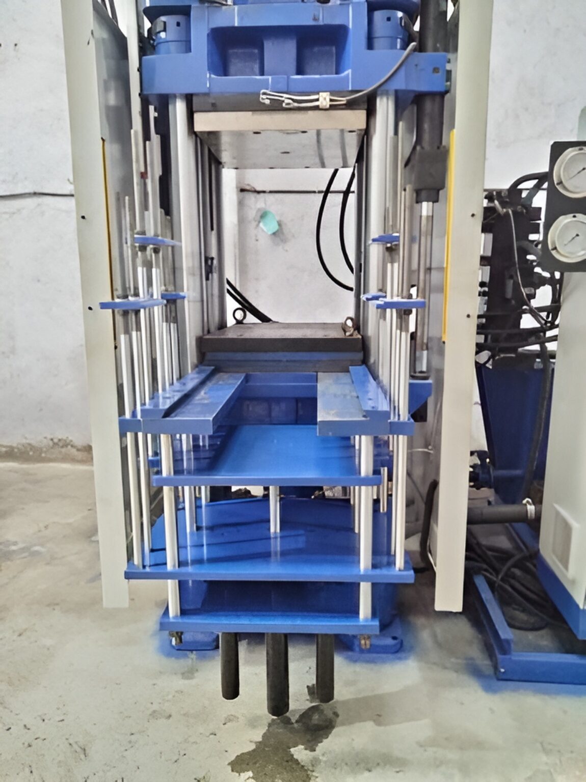 Rubber Injection Molding (3)