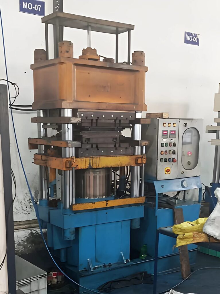 Rubber Moulding Press