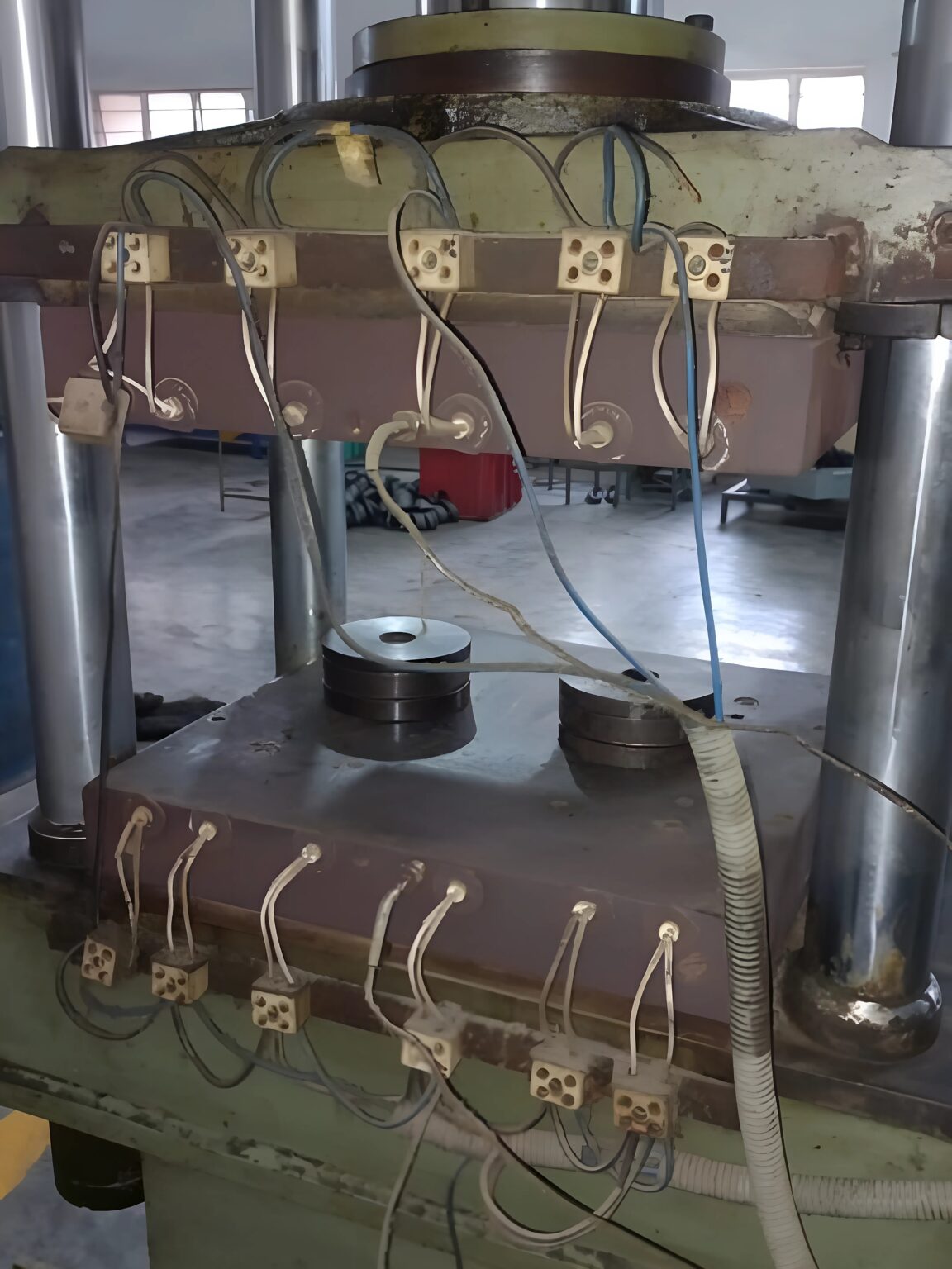 Twin Rubber Hydraulic Twin Rubber Hydraulic