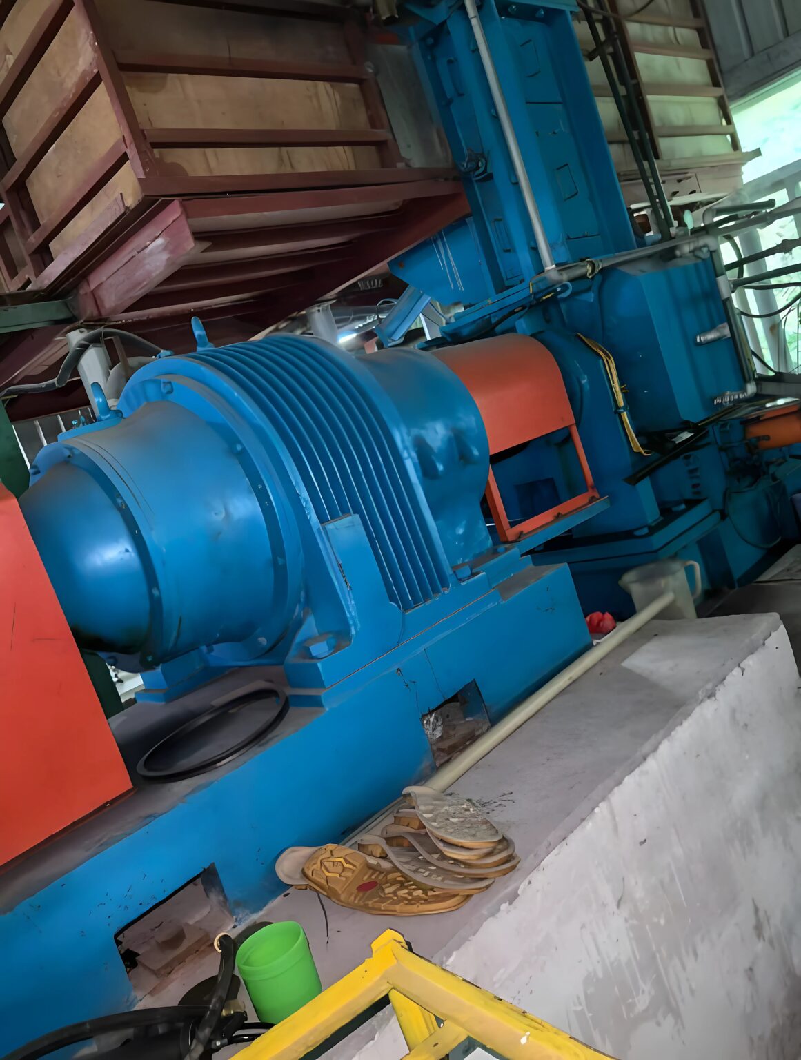 50 Ltr Internal Mixer 50 Ltr Internal Mixer