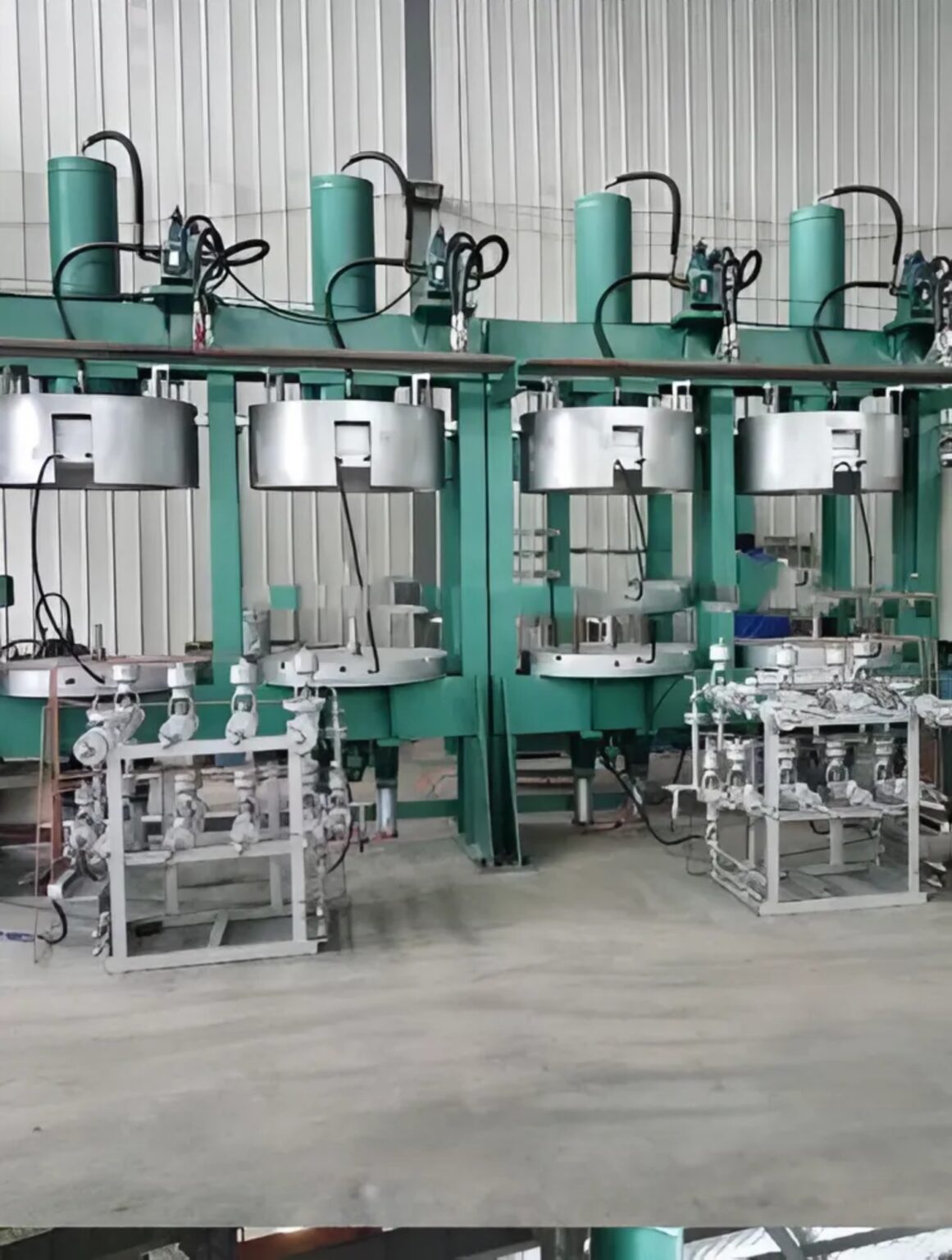 Dual-Mold Hydraulic Tyre Curing Press Dual-Mold Hydraulic Tyre Curing Press