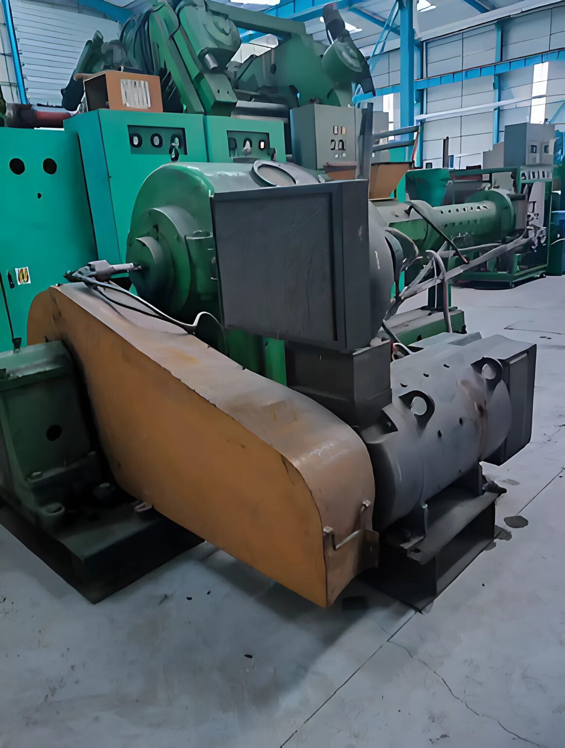 Previously Owned 150mm Cold Feed Pin Barrel Rubber Extruder