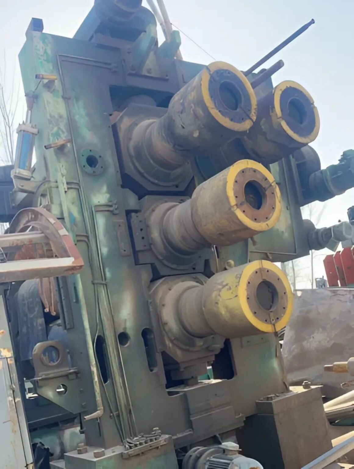 4-Roll Calender Machine Pre-Owned 4-Roll Calender Machine 2600mm x 660mm – Double Elephant Make