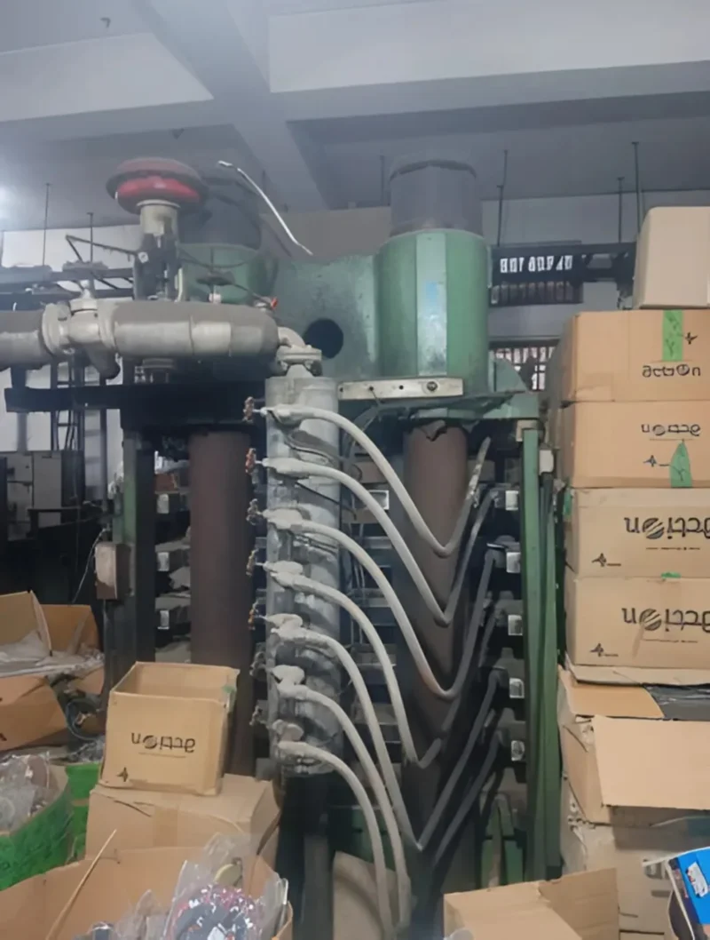 1100 Ton Hydraulic Compression Press