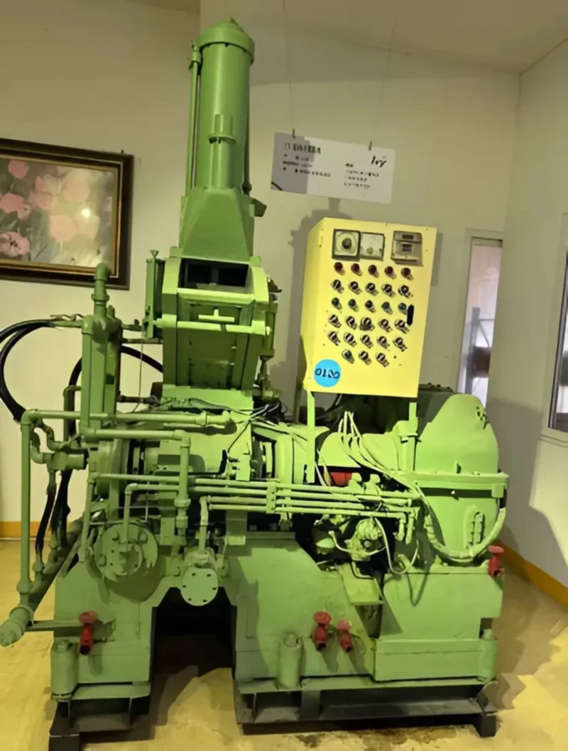 1746702214747 Used High-Performance 2 Ltr Rubber Internal Mixer – Lab Model