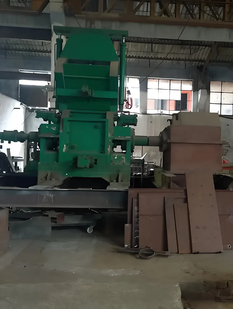 1747222223970 75 Litre Hydraulic Banbury Mixer – Taiwan Technology