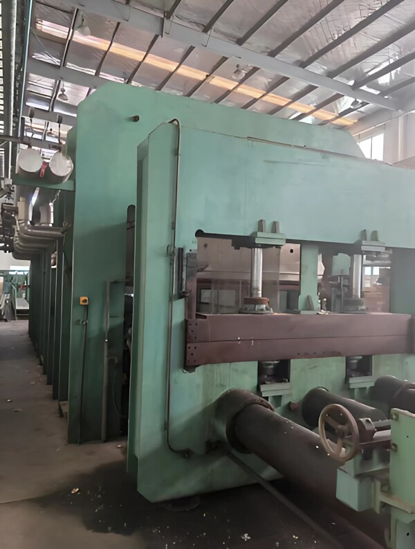 Secondhand Conveyor Belt Hydraulic Press 2.18 x 10 Meter