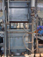 Used 500 mm cylinder hydraulic press for industrial molding